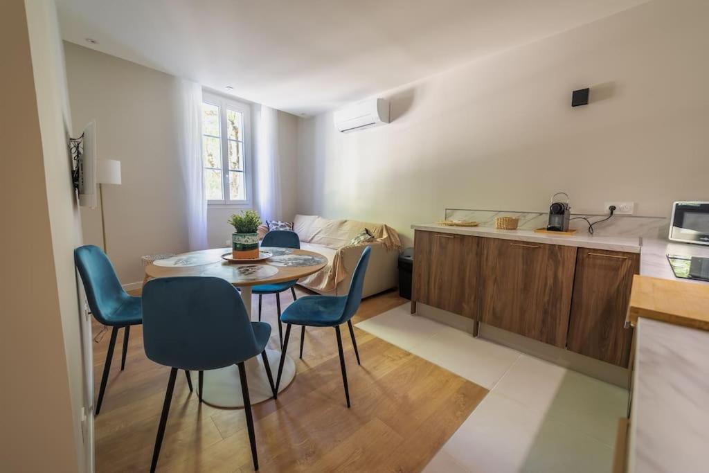 Le Palm Appartement Elegant & Design En Bord Riviere Collobrières Eksteriør bilde