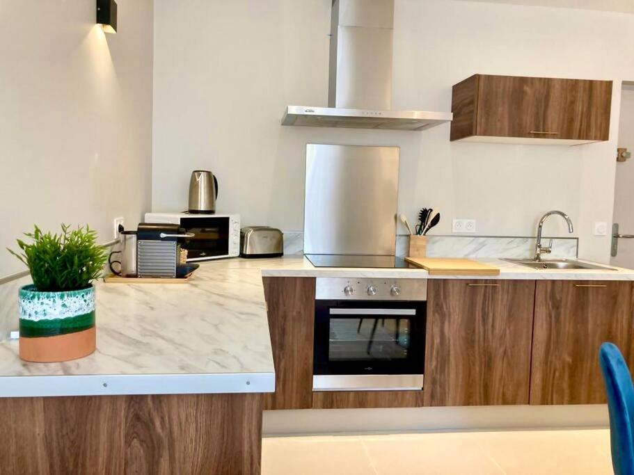 Le Palm Appartement Elegant & Design En Bord Riviere Collobrières Eksteriør bilde